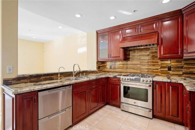 983 Calle Amable, Glendale, CA 91208