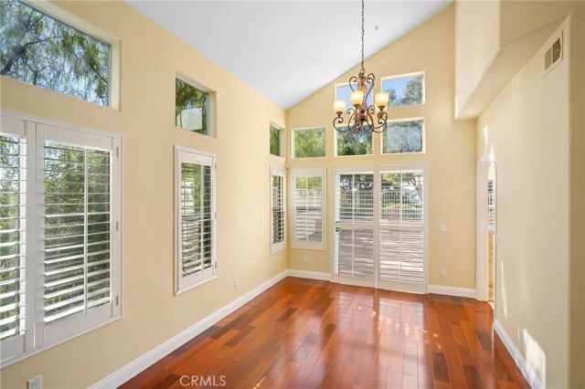 983 Calle Amable, Glendale, CA 91208