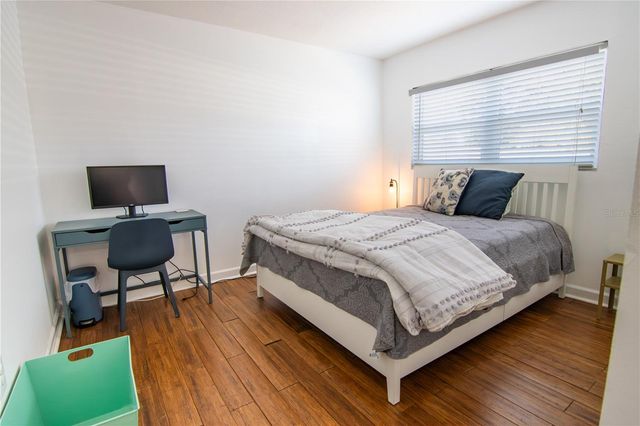 4050 4TH STREET N 116, St Petersburg, FL 33703