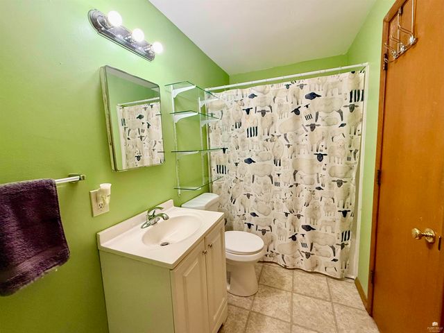 809 Goodrich Drive, Manhattan, KS 66502