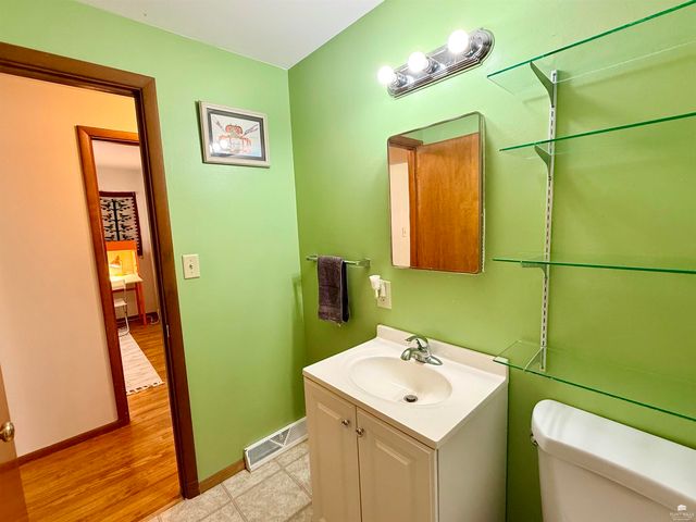 809 Goodrich Drive, Manhattan, KS 66502