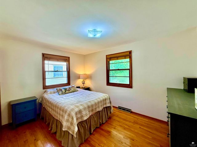 809 Goodrich Drive, Manhattan, KS 66502