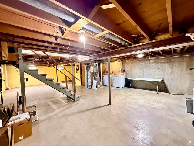 809 Goodrich Drive, Manhattan, KS 66502
