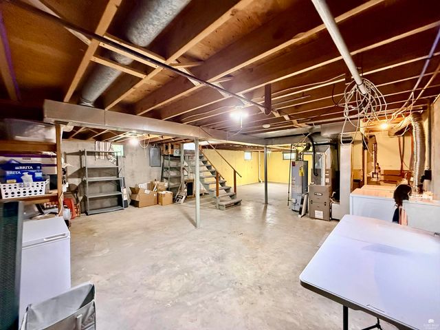 809 Goodrich Drive, Manhattan, KS 66502