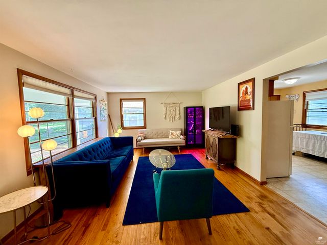 809 Goodrich Drive, Manhattan, KS 66502