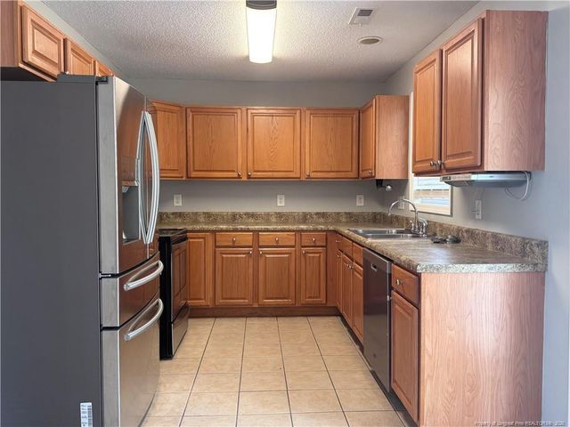 115 Dover Court E, Sanford, NC 27332
