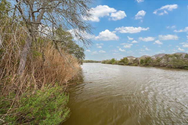 19411 Old Galveston Road, Webster, TX 77598