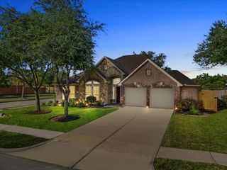 528 Millers Water Lane, League City, TX 77573