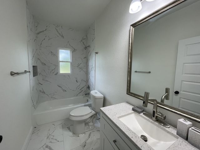 1302 E Humbolt Street, Fort Worth, TX 76104