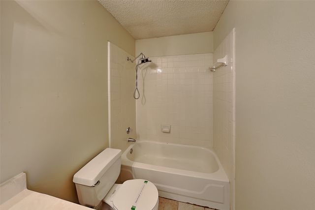 7101 Charleston Drive, Rowlett, TX 75089