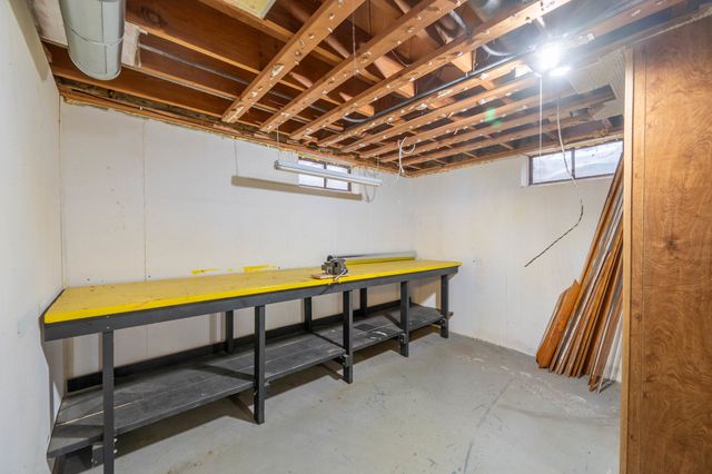 1785 W Pines Road, Oregon, IL 61061