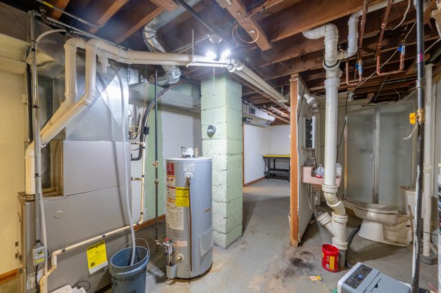 1785 W Pines Road, Oregon, IL 61061