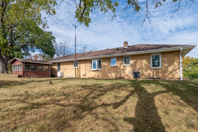 1785 W Pines Road, Oregon, IL 61061