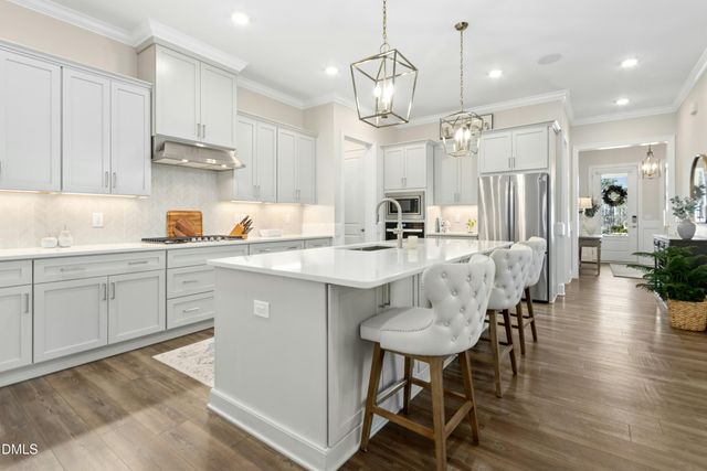 109 Wallington Court, Holly Springs, NC 27540