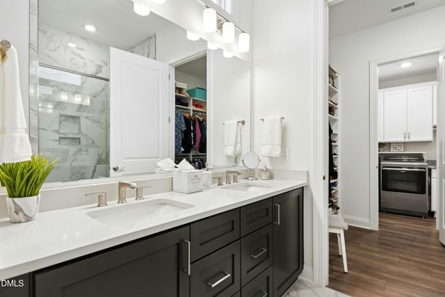 109 Wallington Court, Holly Springs, NC 27540