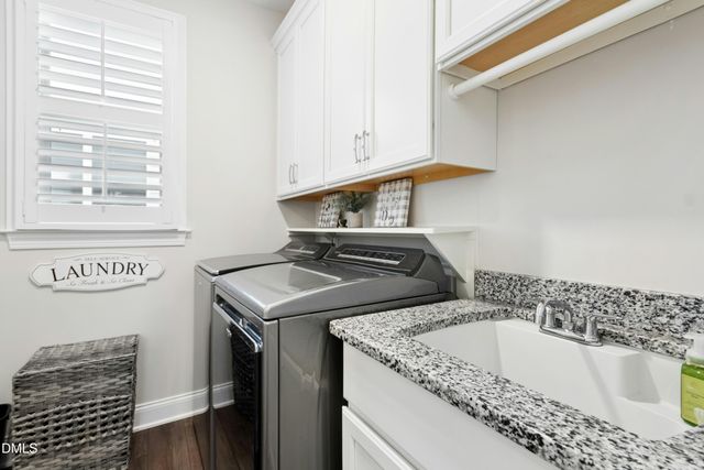 109 Wallington Court, Holly Springs, NC 27540