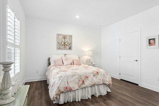 109 Wallington Court, Holly Springs, NC 27540