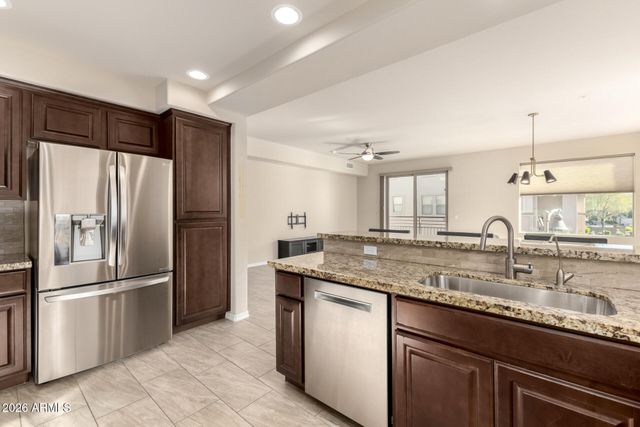 17850 N 68TH Street 2088, Phoenix, AZ 85054