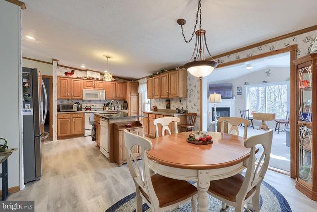 1048 HEMLOCK CIR, Manheim, PA 17545