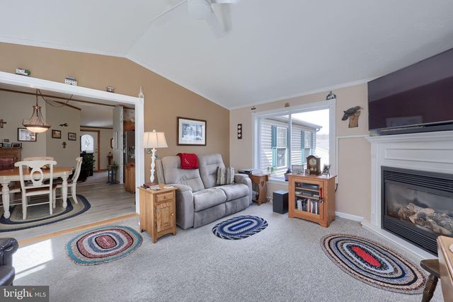 1048 HEMLOCK CIR, Manheim, PA 17545