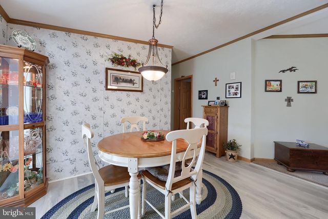 1048 HEMLOCK CIR, Manheim, PA 17545