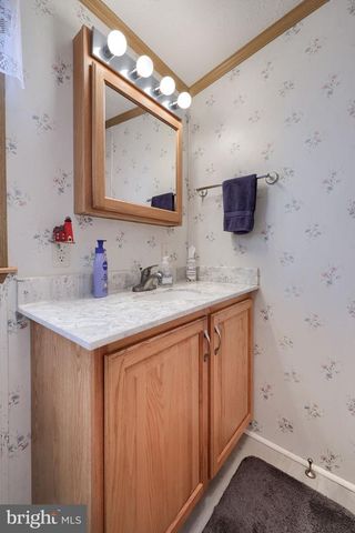 1048 HEMLOCK CIR, Manheim, PA 17545