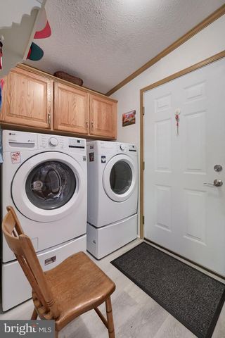 1048 HEMLOCK CIR, Manheim, PA 17545