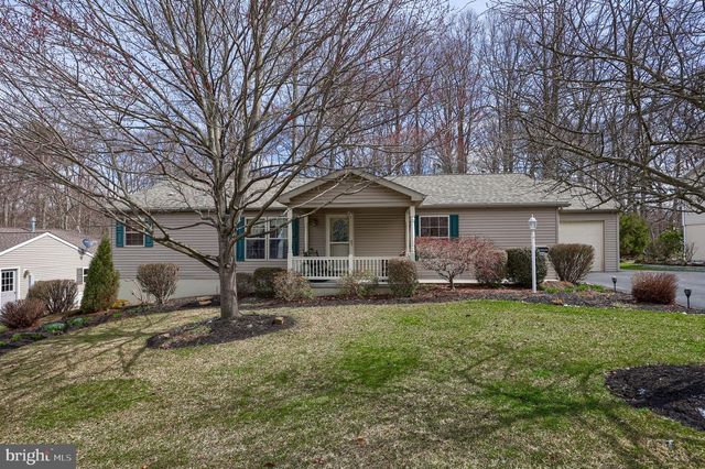 1048 HEMLOCK CIR, Manheim, PA 17545