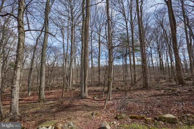 1048 HEMLOCK CIR, Manheim, PA 17545