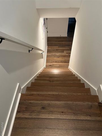 8858 Lapham Drive, Rockford, MI 49341