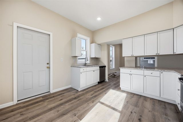 1426 3rd Avenue SE, Cedar Rapids, IA 52403