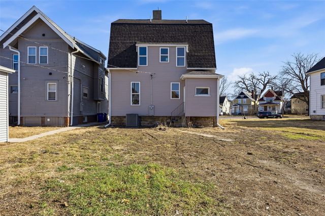 1426 3rd Avenue SE, Cedar Rapids, IA 52403