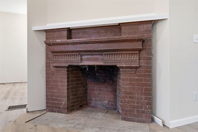 1426 3rd Avenue SE, Cedar Rapids, IA 52403