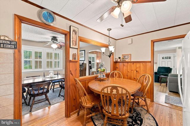 103 LOMBARDY DR, Wallingford, PA 19086
