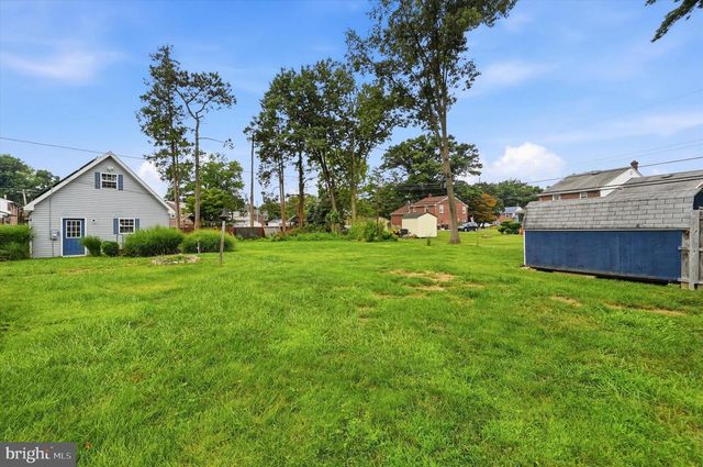 103 LOMBARDY DR, Wallingford, PA 19086