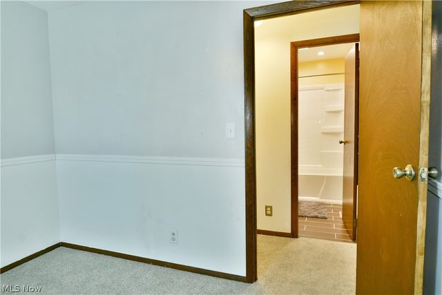 8285 Longview Drive NE, Warren, OH 44484