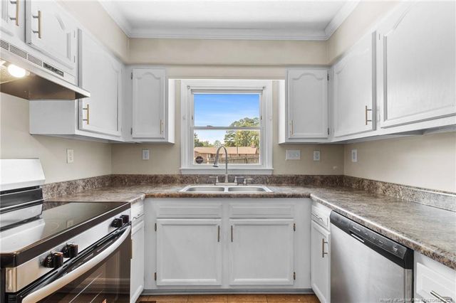 2972 Peacock Street, Hope Mills, NC 28348