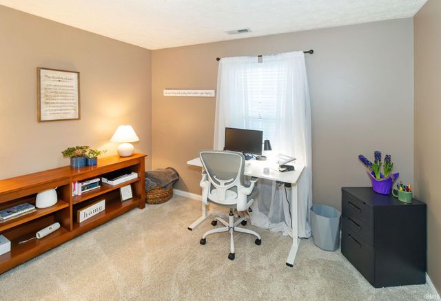 9820 Chatteris Road, Evansville, IN 47725