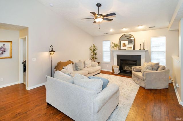 9820 Chatteris Road, Evansville, IN 47725