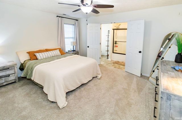 9820 Chatteris Road, Evansville, IN 47725