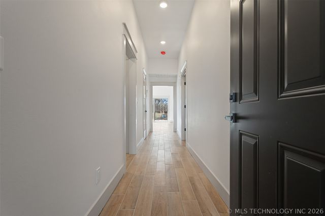 240 E 14th Street, Grove, OK 74344