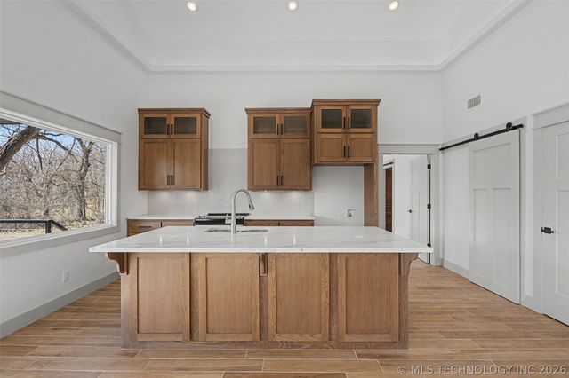 240 E 14th Street, Grove, OK 74344