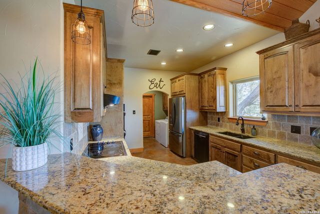 230 Falling Hills, New Braunfels, TX 78132