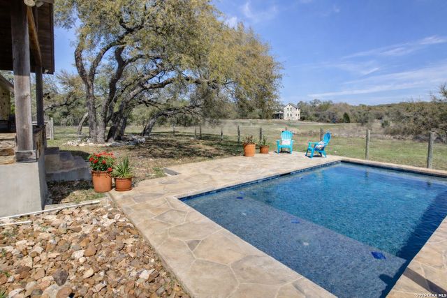 230 Falling Hills, New Braunfels, TX 78132