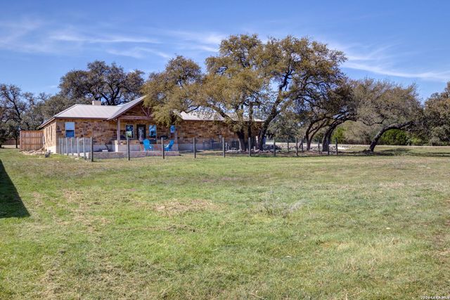 230 Falling Hills, New Braunfels, TX 78132