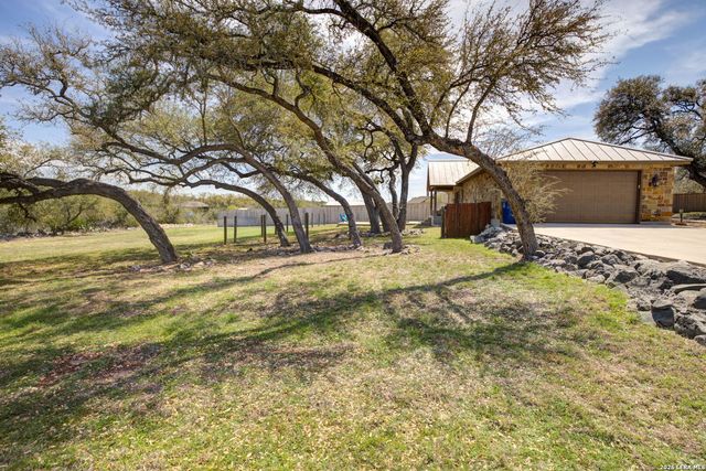 230 Falling Hills, New Braunfels, TX 78132