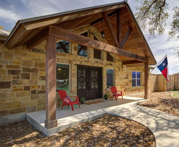 230 Falling Hills, New Braunfels, TX 78132