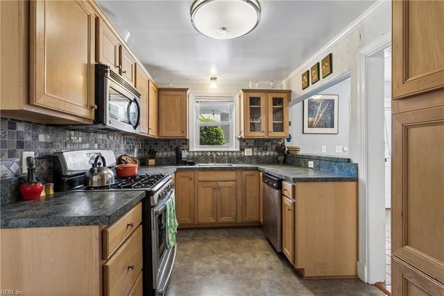 315 Penniman RD, Williamsburg, VA 23185