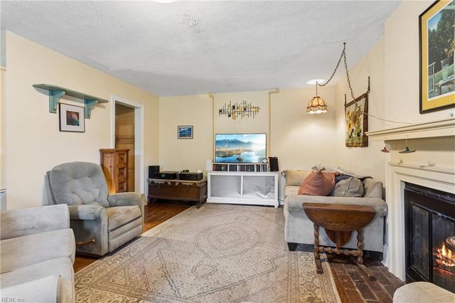 315 Penniman RD, Williamsburg, VA 23185