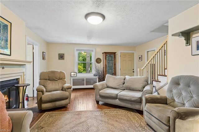 315 Penniman RD, Williamsburg, VA 23185